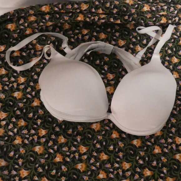 VASSARETTE | B36/80 | Elegant Whitish Grey Bra | Adjustable Straps - Picture 1 of 11
